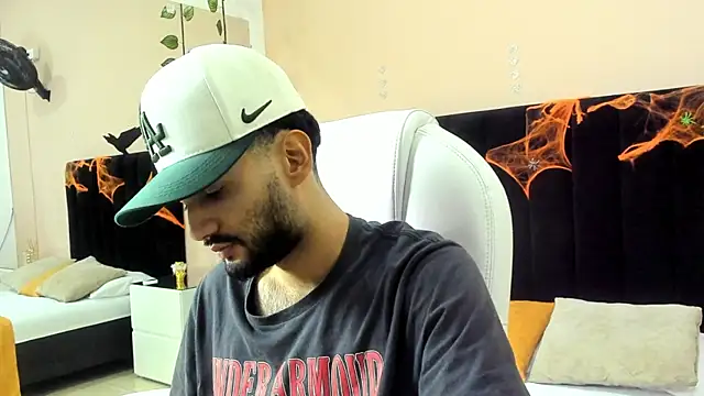 Snapshot of Ryan_Jackson_ chatting on October 8, 5:16 am Ryan Jackson  online show from October 8, 5:16 am