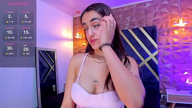 Snapshot of LexiVie_ chatting on October 2, 11:12 pm LexiVie online show from October 2, 11:12 pm