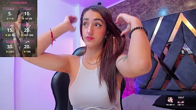 Snapshot of LexiVie_ chatting on October 10, 9:03 pm LexiVie online show from October 10, 9:03 pm