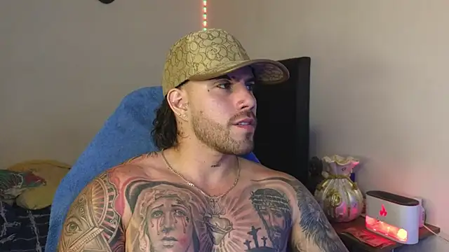 Ades Lowe online show from April 23, 5:41 am