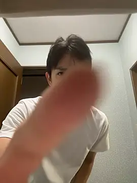 yuma0815 online show from November 1, 9:00 am