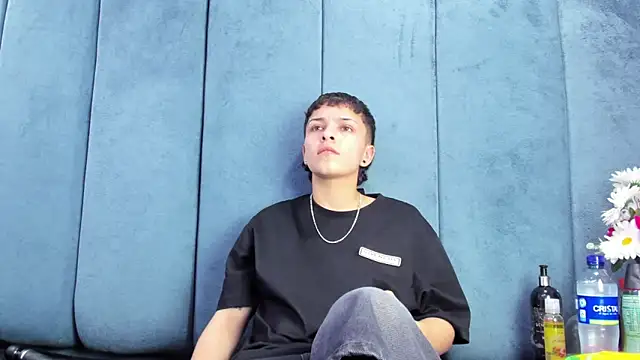 Megan Thompson  online show from February 22, 2:34 am