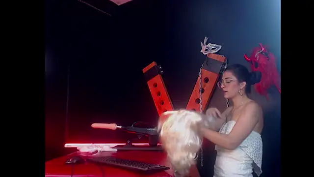 Karol Yessenia online show from September 13, 2:39 pm