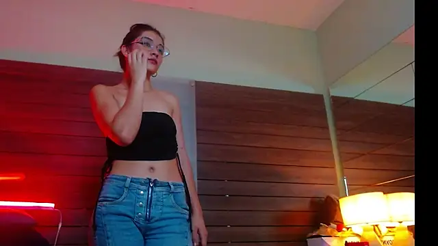 Karol Yessenia online show from October 6, 12:35 pm