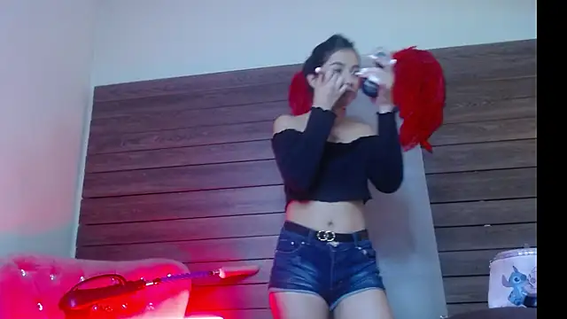 Karol Yessenia online show from October 15, 1:44 pm