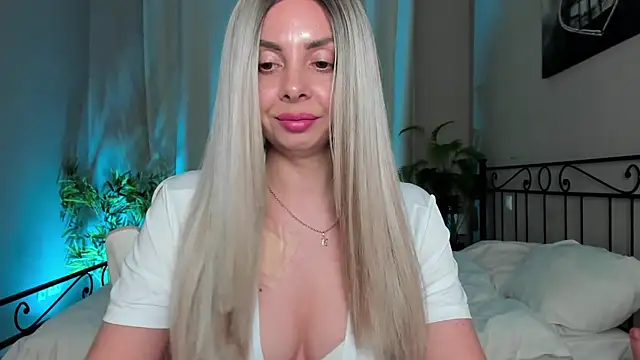 VelvetEliza online show from June 9, 9:26 pm