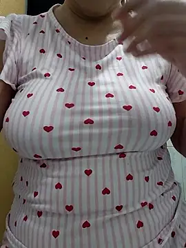 SweettyNaugthy online show from January 13, 7:35 am