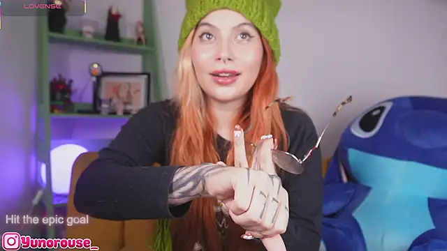 YunoRose  online show from March 26, 3:45 am