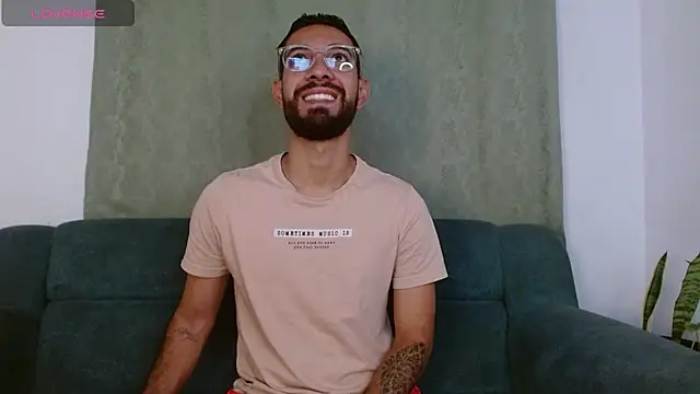 ReyPablo1 online show from September 14, 2:49 pm