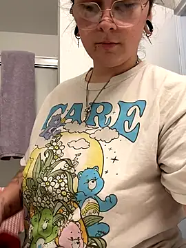 Alix Valentine online show from October 11, 4:27 pm