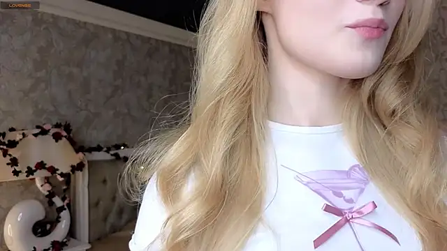 Emma Frosty online show from November 1, 7:16 pm