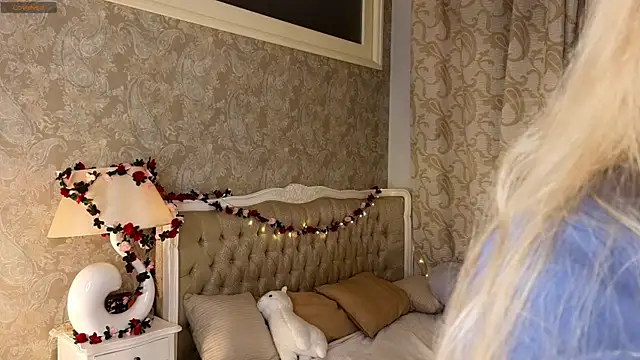 Emma Frosty online show from November 7, 7:58 pm