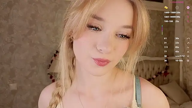 Emma Frosty online show from April 24, 8:00 pm