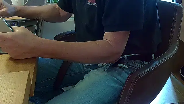 Unique X perience online show from October 20, 9:54 am