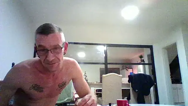 Kevinhot38 online show from December 14, 8:02 pm