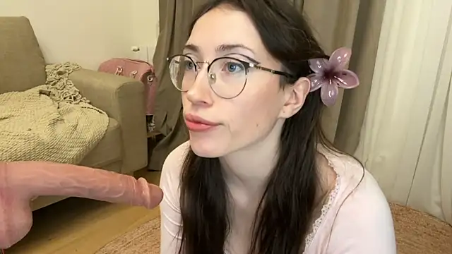 Kelly Berry   online show from December 16, 5:18 pm