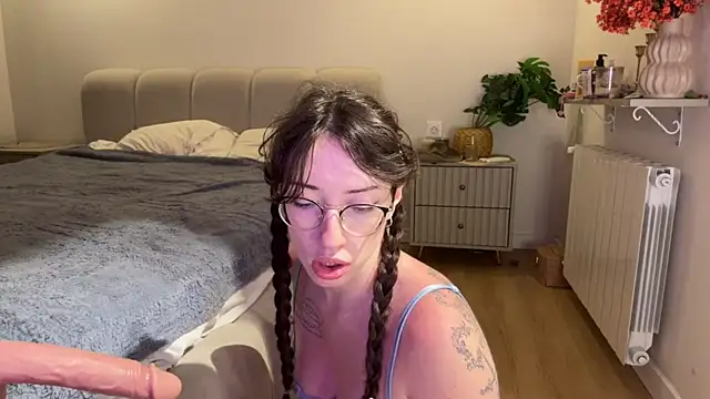 Snapshot of Kelly_Berry__ chatting on June 25, 6:23 pm Kelly Berry online show from June 25, 6:23 pm