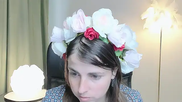 Snapshot of MartaEdams chatting on October 1, 7:14 am MartaEdams online show from October 1, 7:14 am