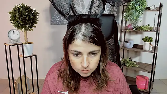 Snapshot of MartaEdams chatting on October 7, 6:10 am MartaEdams online show from October 7, 6:10 am