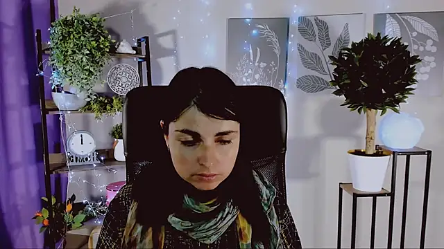 MartaEdams online show from April 22, 6:27 am