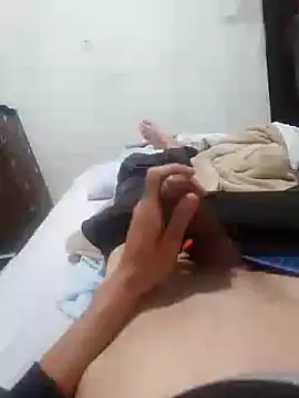 Snapshot of pintoggggggggggg chatting on October 28, 11:40 pm pintoggggggggggg online show from October 28, 11:40 pm