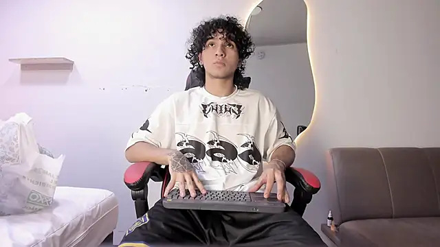 JackesTaylor online show from February 8, 5:00 am