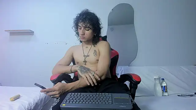 JackesTaylor online show from April 27, 5:27 am
