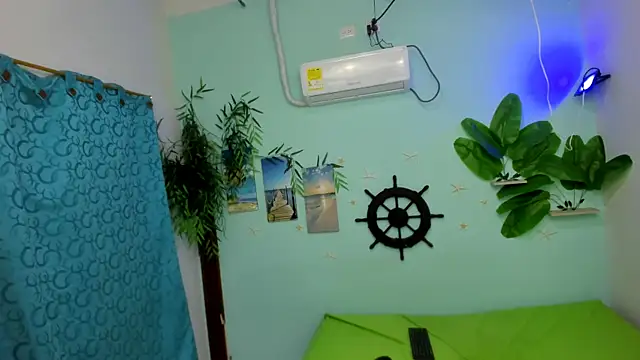 eladyrous98 online show from March 7, 2:36 pm