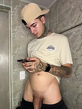 Snapshot of samm4044 chatting on November 8, 5:07 am samm4044 online show from November 8, 5:07 am