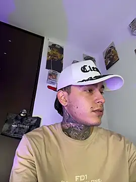 samm4044 online show from April 24, 5:10 am