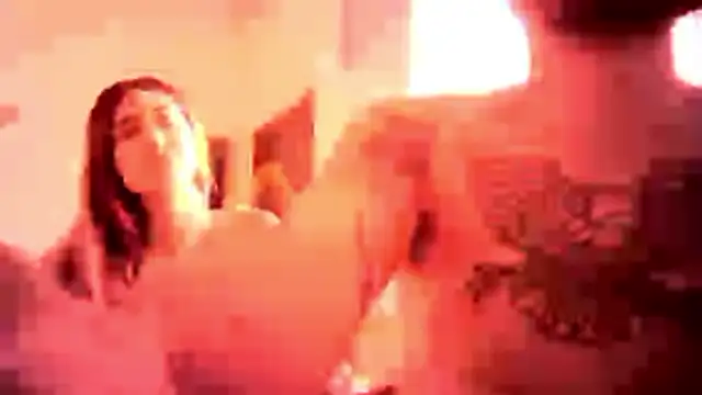 parejajuguetona420 online show from December 18, 8:59 pm