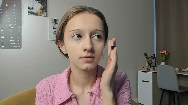 TaiteFairfield online show from February 22, 8:02 am