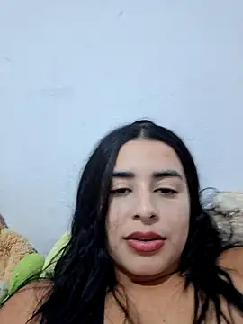 Snapshot of channell0 chatting on June 27, 5:12 am channell0 online show from June 27, 5:12 am