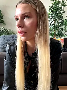 SexyMommyKate online show from October 10, 12:26 pm