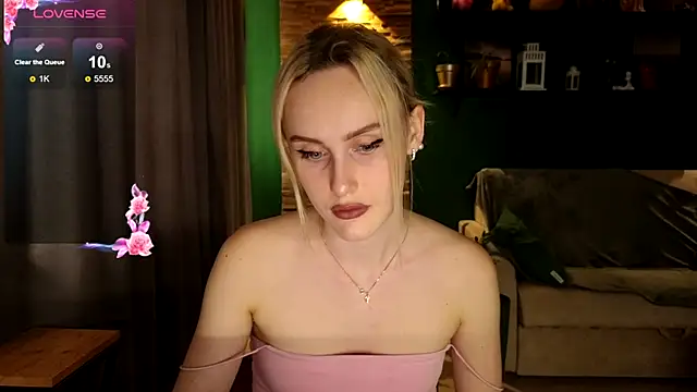 Belle Vill3575 online show from September 12, 8:25 am