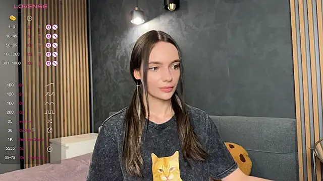 litlle angelll online show from April 19, 5:34 pm