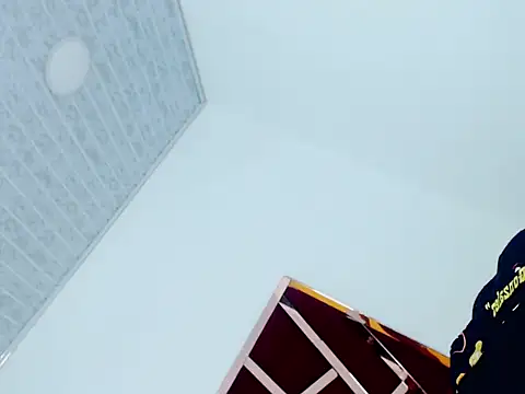 Snapshot of beautiful_taty chatting on April 12, 8:03 pm beautiful taty online show from April 12, 8:03 pm