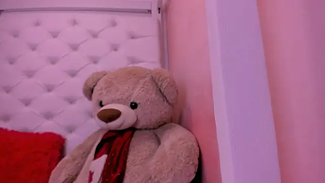 eimy skinny  online show from April 16, 1:12 pm