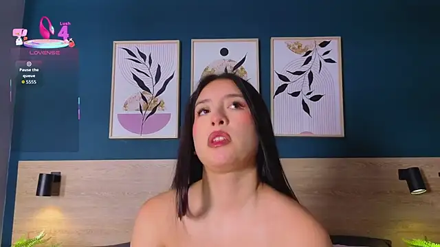 SarahMiler  online show from November 20, 7:46 pm