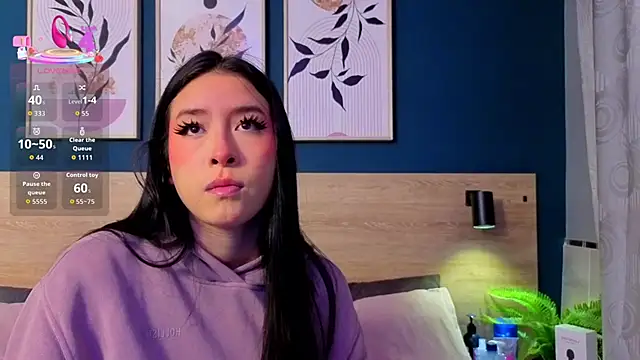 SarahMiler  online show from January 15, 3:38 pm