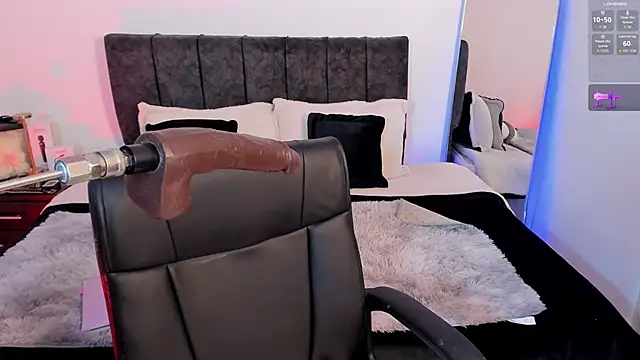 Taylormaxwell online show from March 5, 11:01 pm