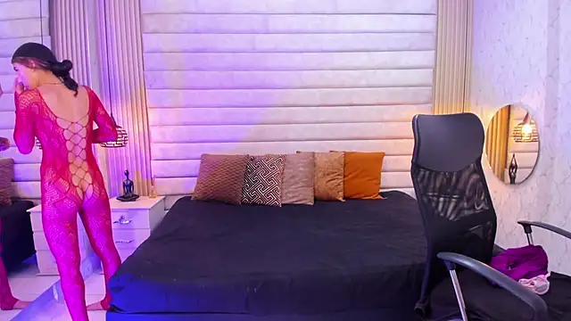 VictoriaaBlair online show from April 22, 7:59 pm