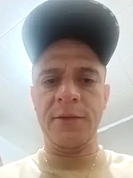 Snapshot of leon8013A chatting on September 10, 11:54 am leon8013A online show from September 10, 11:54 am