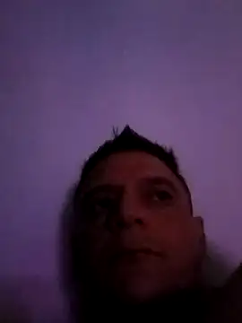 Snapshot of leon8013A chatting on November 7, 11:10 am leon8013A online show from November 7, 11:10 am