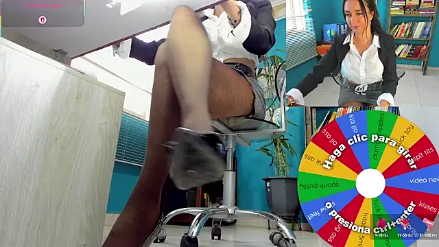 Snapshot of swmilena_hot_ chatting on September 8, 5:12 pm swmilena hot online show from September 8, 5:12 pm