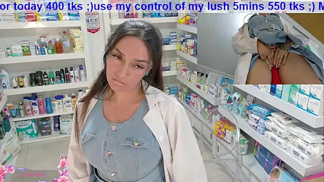 Snapshot of swmilena_hot_ chatting on November 12, 3:18 am swmilena hot online show from November 12, 3:18 am