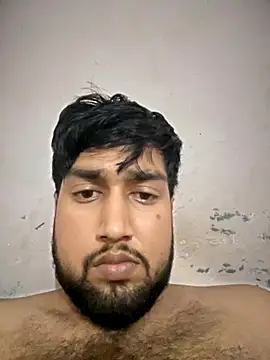 Snapshot of aka_big chatting on December 2, 8:37 pm aka big online show from December 2, 8:37 pm