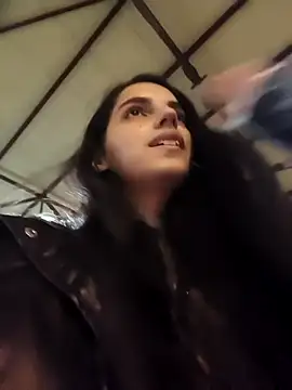 Snapshot of SweetMelodyZ chatting on November 9, 5:44 pm SweetMelodyZ online show from November 9, 5:44 pm