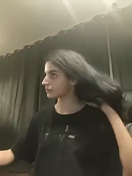 Snapshot of SweetMelodyZ chatting on December 1, 5:51 pm SweetMelodyZ online show from December 1, 5:51 pm