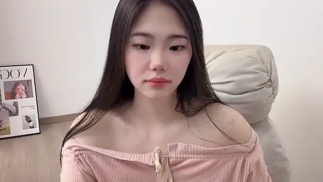 suki-1 online show from April 18, 9:13 am